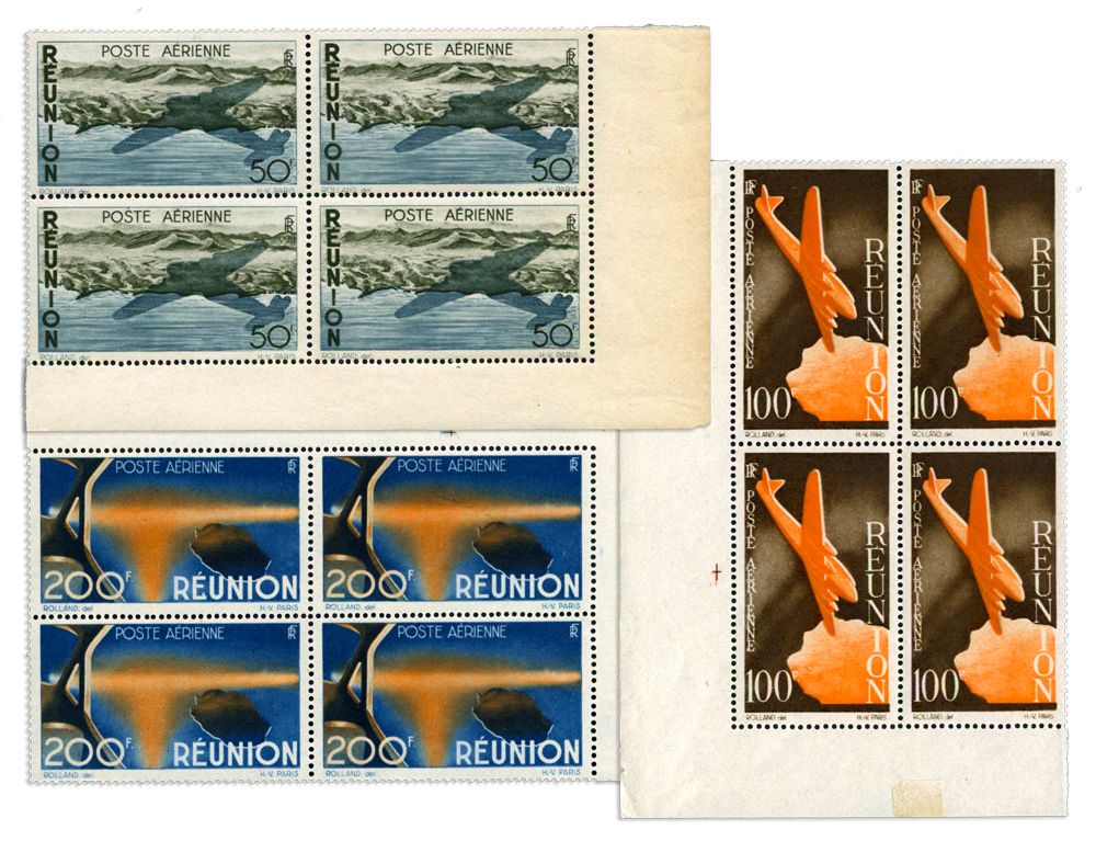 n° 42/44** - Timbre REUNION Poste Aerienne