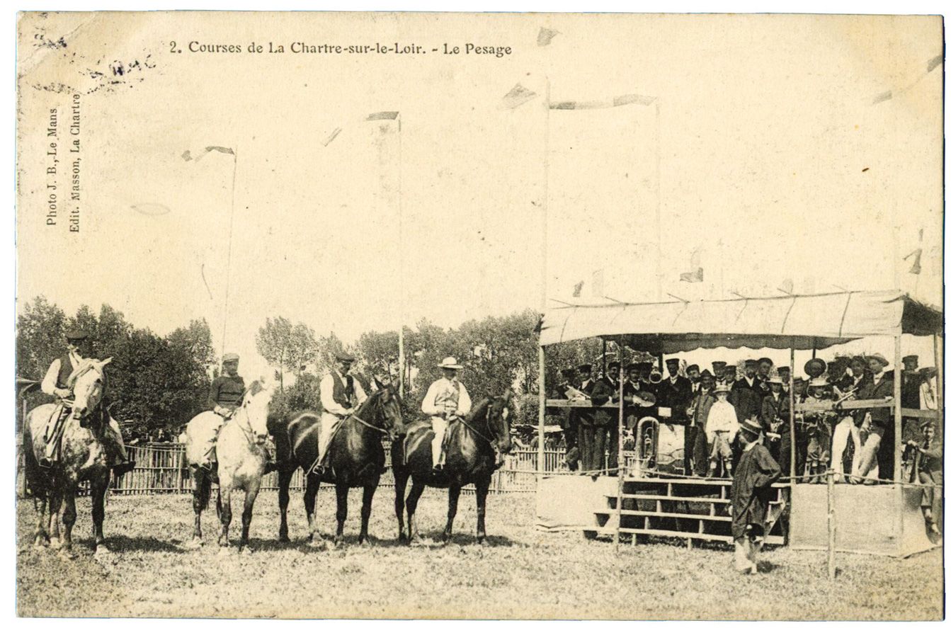 France : Course de la Chartre-sur-le-Loir. Le PESAGE France : Course de la Chartre-sur-le-Loir. Le PESAGE
